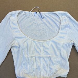 Elegant White Ribbed Women's Top